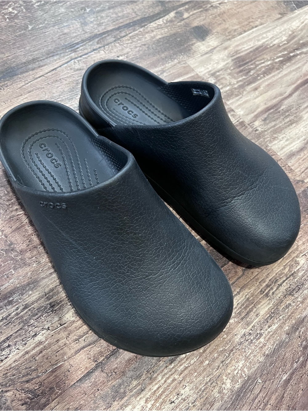 Crocs Bistro Black Slip Resistant Work Clogs Women’s 8 Men’s 6 Nursing Kitchen - Picture 6 of 8